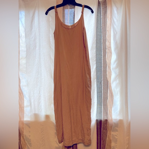 Aritzia Dress - Picture 1 of 2
